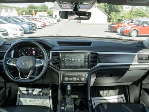 Used 2022 Volkswagen Atlas SE FWD image 16