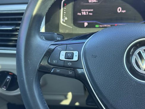 Used 2019 Volkswagen Atlas SEL image 22