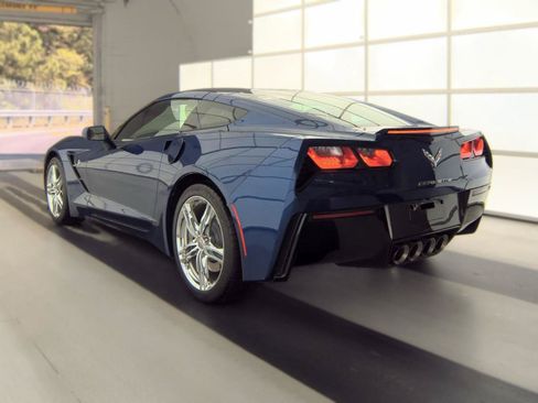 Used 2017 Chevrolet Corvette Stingray Coupe w/ 2LT Preferred Equipment Group RWD image 4