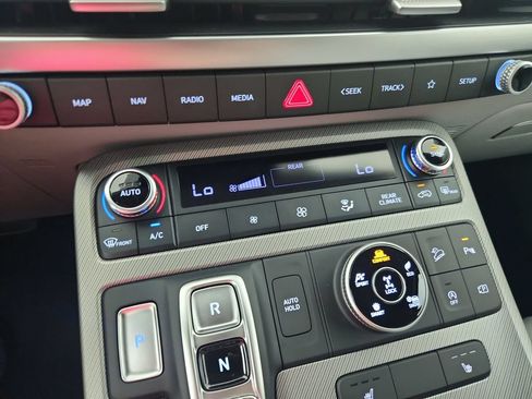 Used 2025 Hyundai Palisade SEL AWD/4WD image 29
