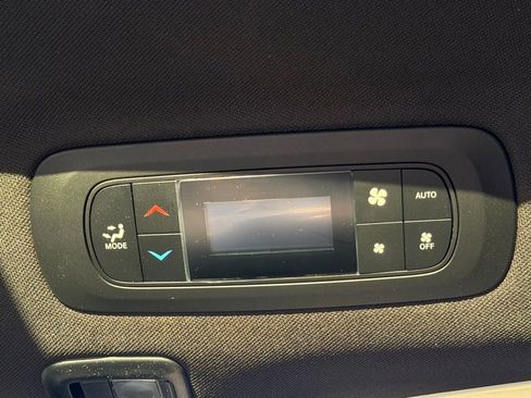 New 2026 Chrysler Pacifica Select image 29