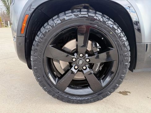 Used 2023 Land Rover Defender 110 V8 image 27