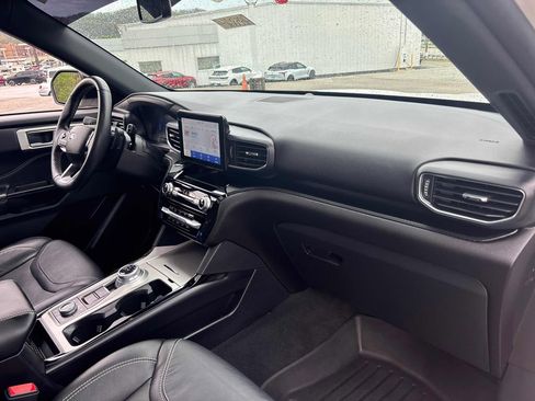 Used 2022 Ford Explorer ST w/ Equipment Group 401A AWD/4WD image 36