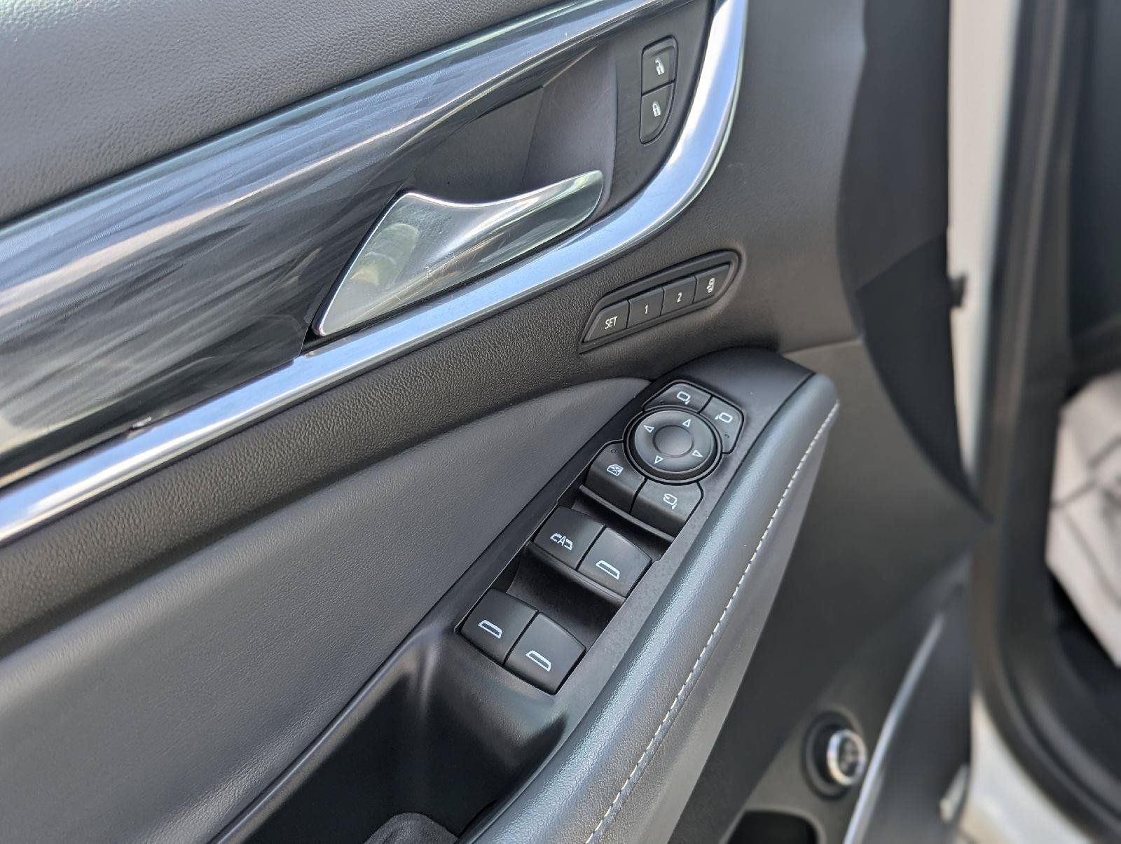 Used 2022 Buick Enclave Premium FWD image 22