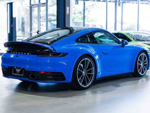 Used 2022 Porsche 911 Carrera S image 7
