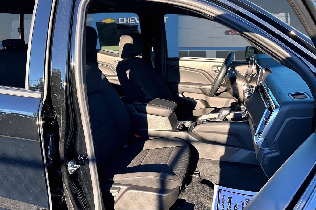 Used 2025 GMC Canyon Elevation w/ Convenience Package RWD image 34
