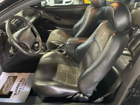 Used 2004 Ford Mustang Cobra RWD image 22
