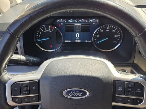 Used 2022 Ford Expedition XLT RWD image 24
