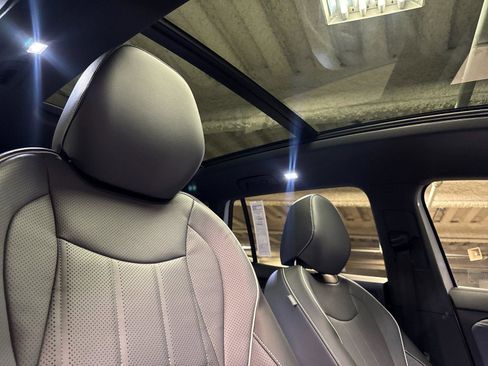 New 2026 Volkswagen Tiguan SEL R-Line image 15