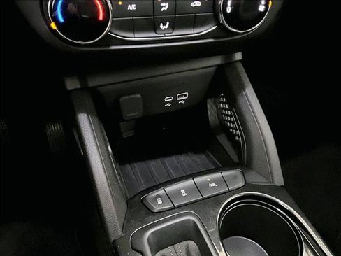 Used 2025 Chevrolet TrailBlazer LS FWD image 26