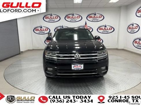 Used 2018 Volkswagen Atlas SE w/ R-Line Package FWD image 3