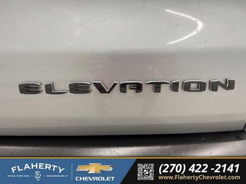 Used 2025 GMC Acadia Elevation AWD/4WD image 18