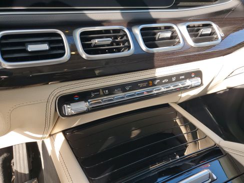 Used 2020 Mercedes-Benz GLE 350 GLE 350 image 24