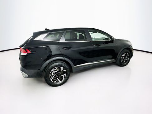 Used 2025 Kia Sportage LX image 10