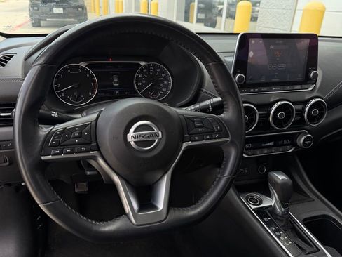 Used 2020 Nissan Sentra SV FWD image 12
