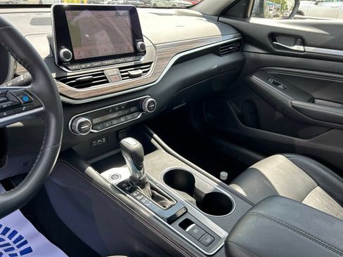 Used 2019 Nissan Altima 2.5 Platinum AWD/4WD image 26