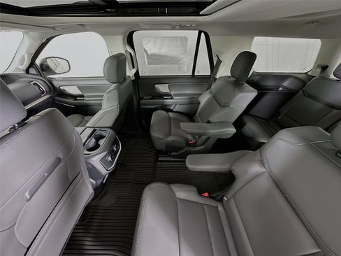 New 2026 Ford Expedition Active AWD/4WD image 23