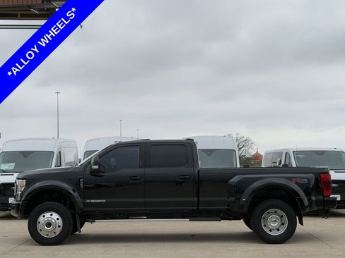 Used 2021 Ford F450 Lariat w/ Lariat Ultimate Package image 3