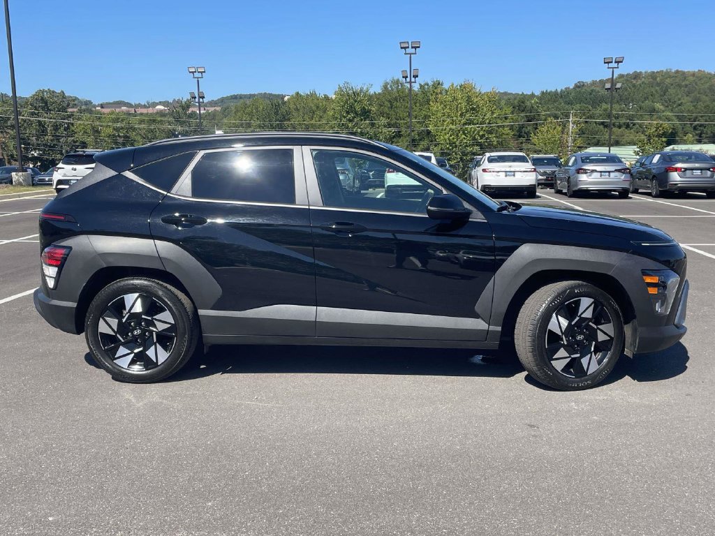 Certified 2025 Hyundai Kona SEL FWD image 2
