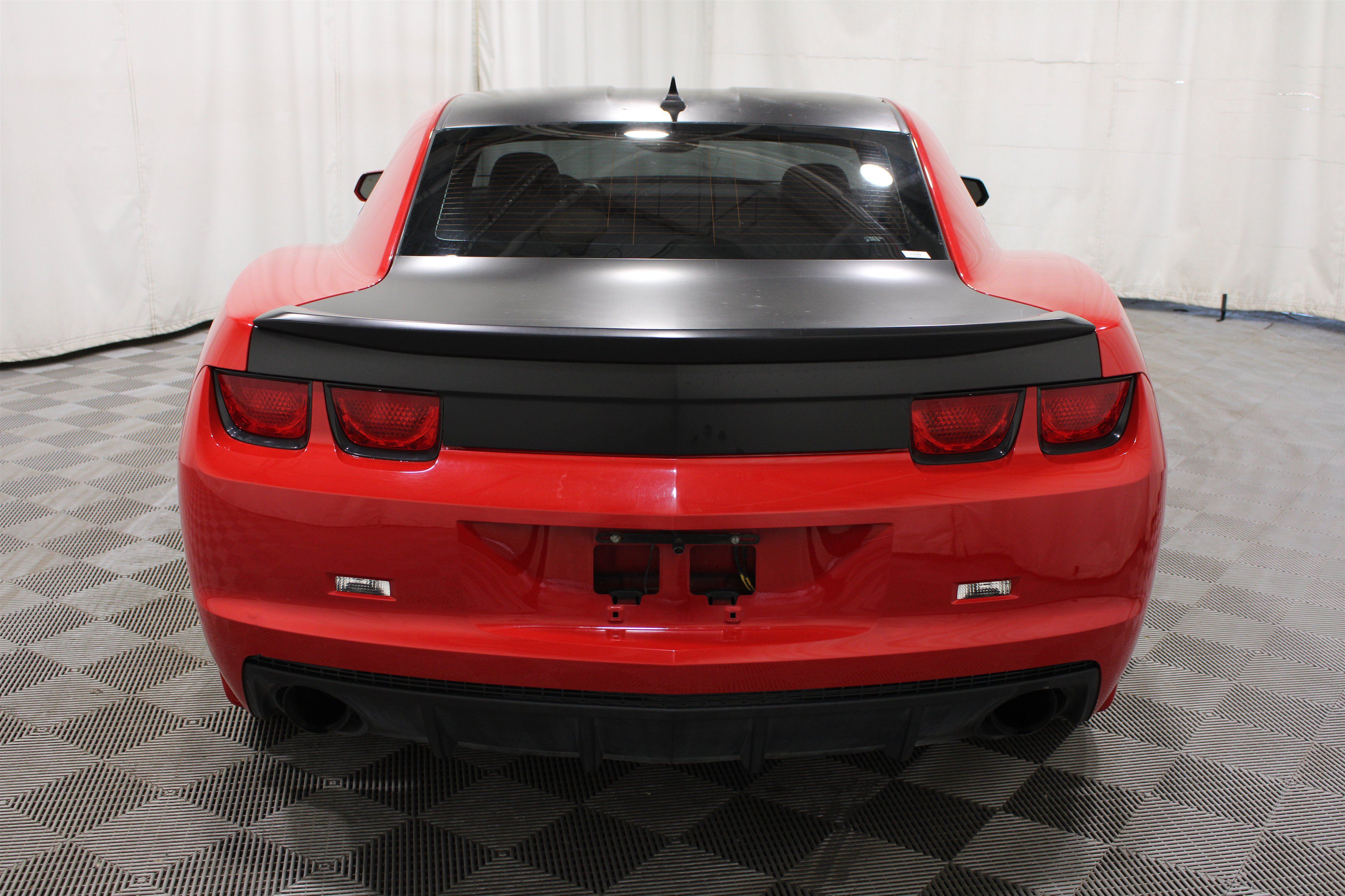 Used 2010 Chevrolet Camaro SS RWD image 31