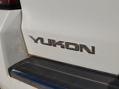 Used 2019 GMC Yukon Denali w/ Denali Ultimate Package image 8