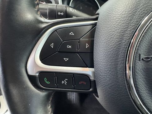 Used 2018 Jeep Compass Limited w/ Navigation Group AWD/4WD image 17