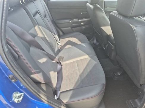 Used 2025 Mitsubishi Outlander Sport SE AWD/4WD image 29