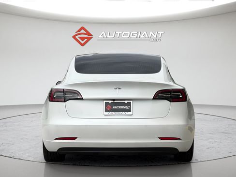 Used 2020 Tesla Model 3 Standard Range Plus RWD image 13
