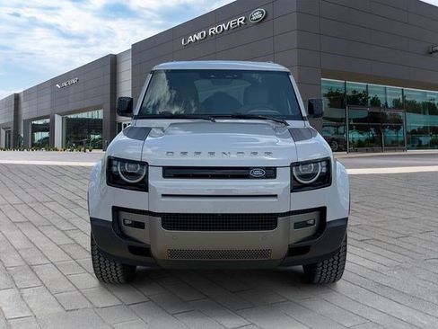 New 2026 Land Rover Defender 110 S AWD/4WD image 8