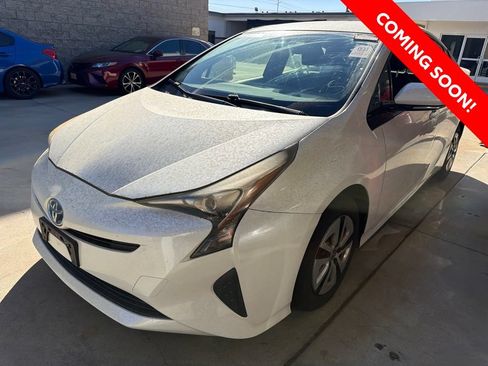 Used 2016 Toyota Prius Three FWD image 2