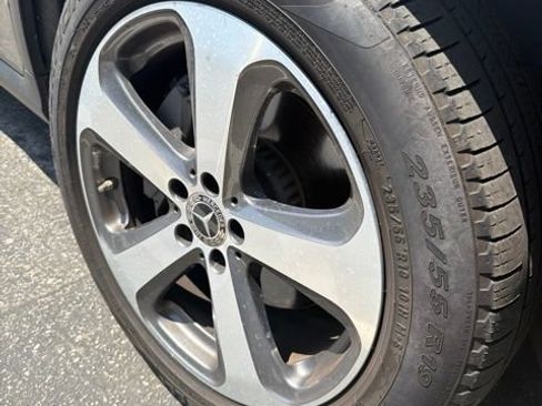 Used 2019 Mercedes-Benz GLC 300 image 6