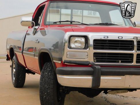 Used 1991 Dodge D/W Truck 250 image 8