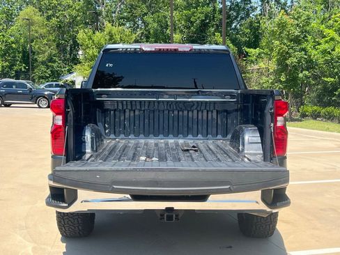 Used 2022 Chevrolet Silverado 1500 LT RWD image 15