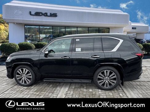 New 2025 Lexus LX 600 4WD w/ Accessory Package (2T) image 2