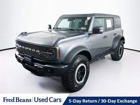 Certified 2023 Ford Bronco Badlands w/ Sasquatch Package image 3