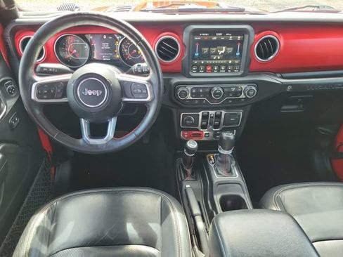 Used 2018 Jeep Wrangler Unlimited Rubicon AWD/4WD image 11