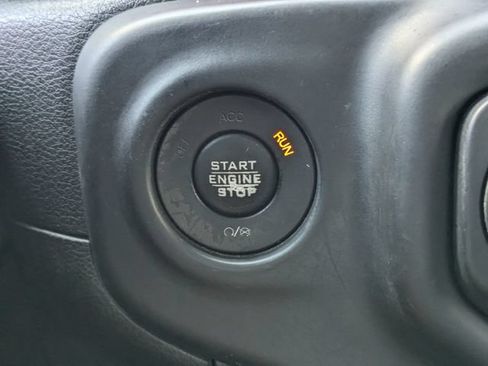 Used 2018 Jeep Wrangler Unlimited Rubicon AWD/4WD image 28
