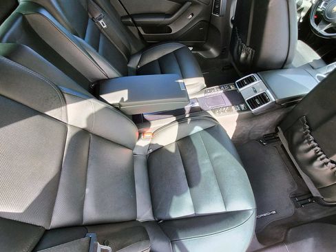 Used 2016 Porsche Panamera S RWD image 38