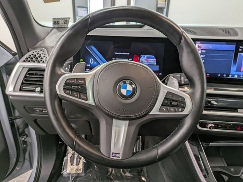 Used 2024 BMW X5 xDrive40i w/ M Sport Package AWD/4WD image 20