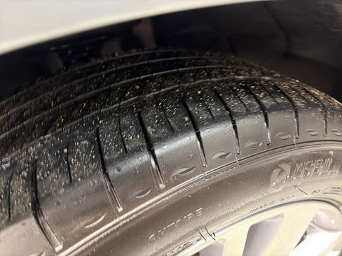 Used 2024 Cadillac XT5 Premium Luxury w/ Platinum Package image 12