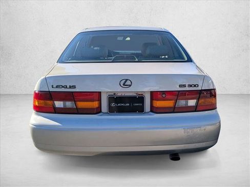 Used 1999 Lexus ES 330 image 7