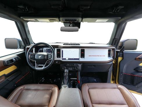 Certified 2024 Ford Bronco Heritage Edition AWD/4WD image 26
