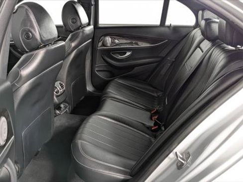 Used 2017 Mercedes-Benz E 300 4MATIC image 18