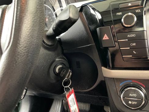 Used 2015 Toyota Corolla LE FWD image 25