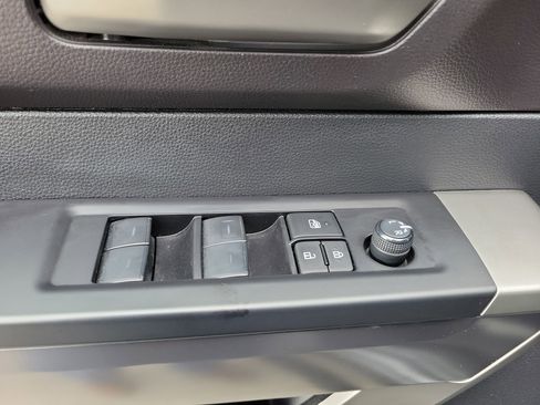 Used 2023 Toyota Tundra SR5 w/ SR5 Convenience Package RWD image 10