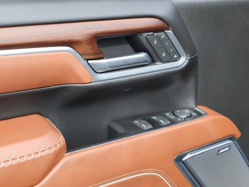 Used 2025 GMC Sierra 3500 Denali Ultimate image 21