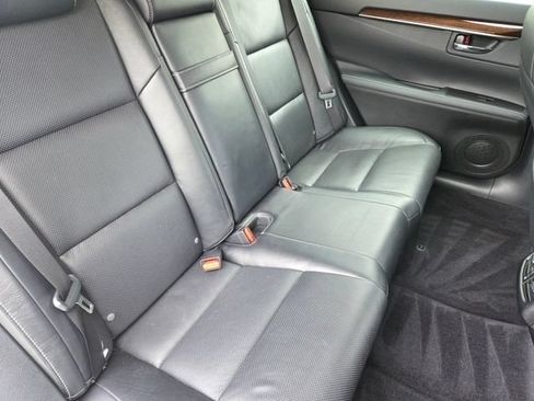 Used 2014 Lexus ES 350 w/ Luxury Package FWD image 6