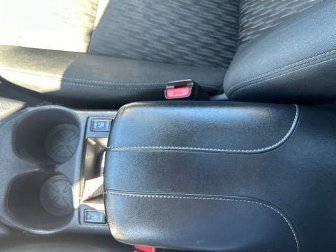 Used 2020 Nissan Rogue SV AWD/4WD image 23