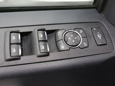Used 2022 Ford F350 Lariat w/ Chrome Package AWD/4WD image 38