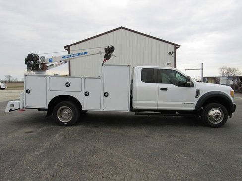 Used 2017 Ford F450 XL w/ Power Equipment Group image 1